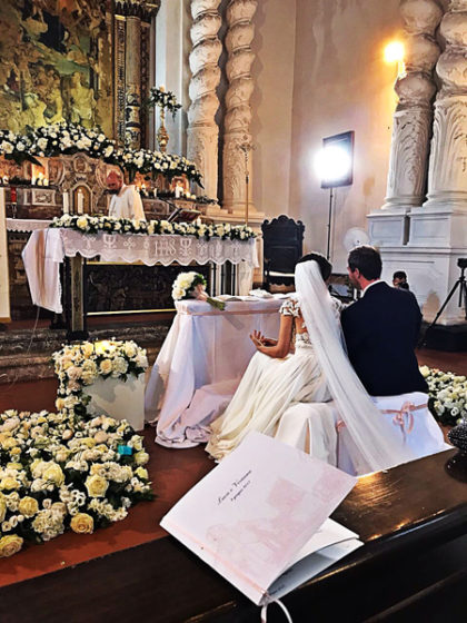 sposi Viviana e Luca in chiesa Santa Caterina Taormina